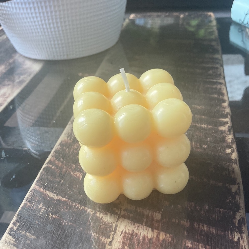 Cute Candle - Picture 3 of 3